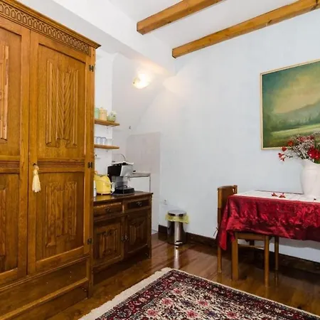 Apartman Taura - Studio With Balcony And Old City View *