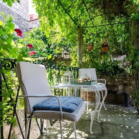 Taura - Studio With Balcony And Old City View Dubrovnik